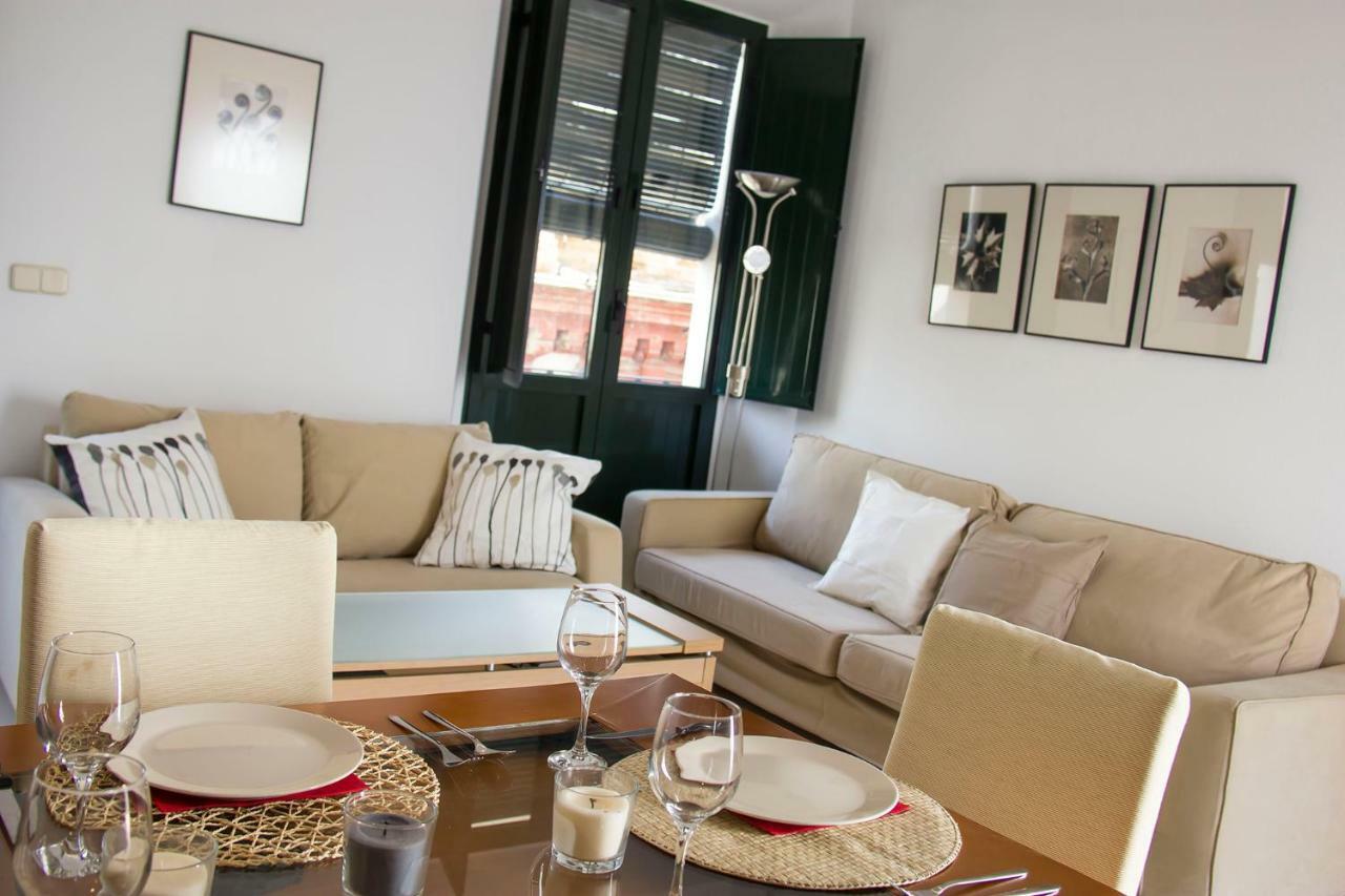 Apartment En El Corazon De Junto A La Giralda Wifi Seville